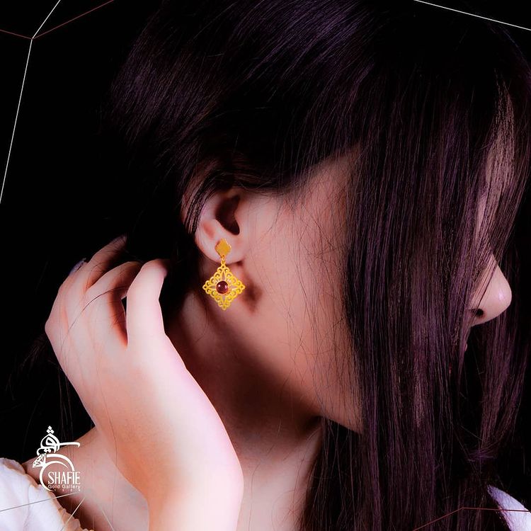 گوشواره طلای زرد.jpg